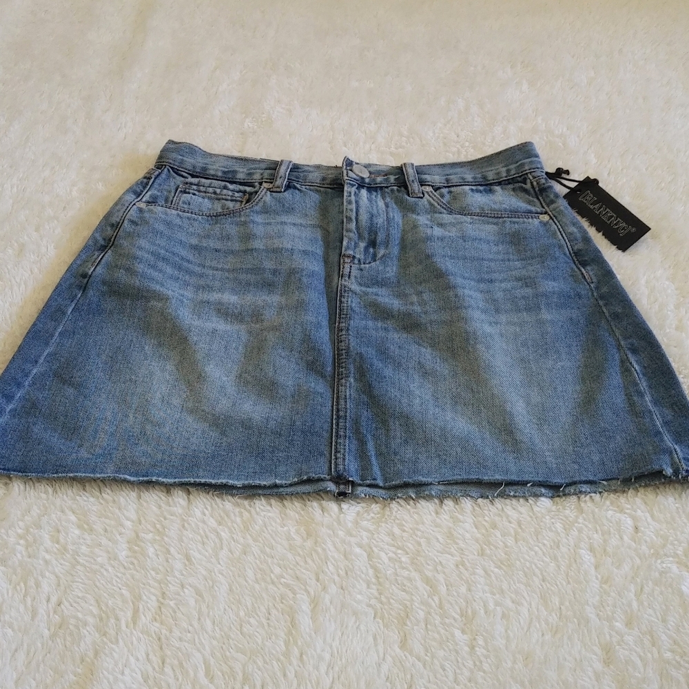 ✨️HP✨️ Blank NYC🗽Raw Hem Skirt - NWT - Picture 12 of 13